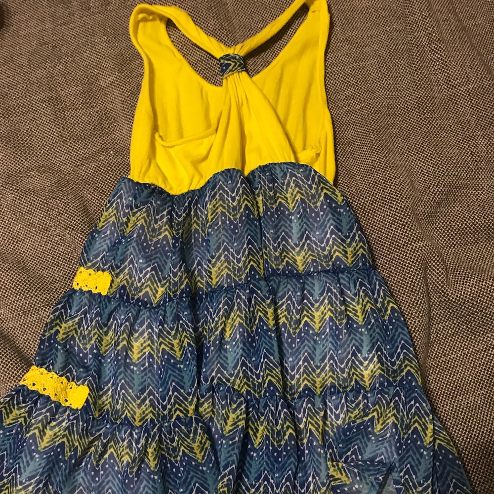 Spring dress - Picture 2 of 2